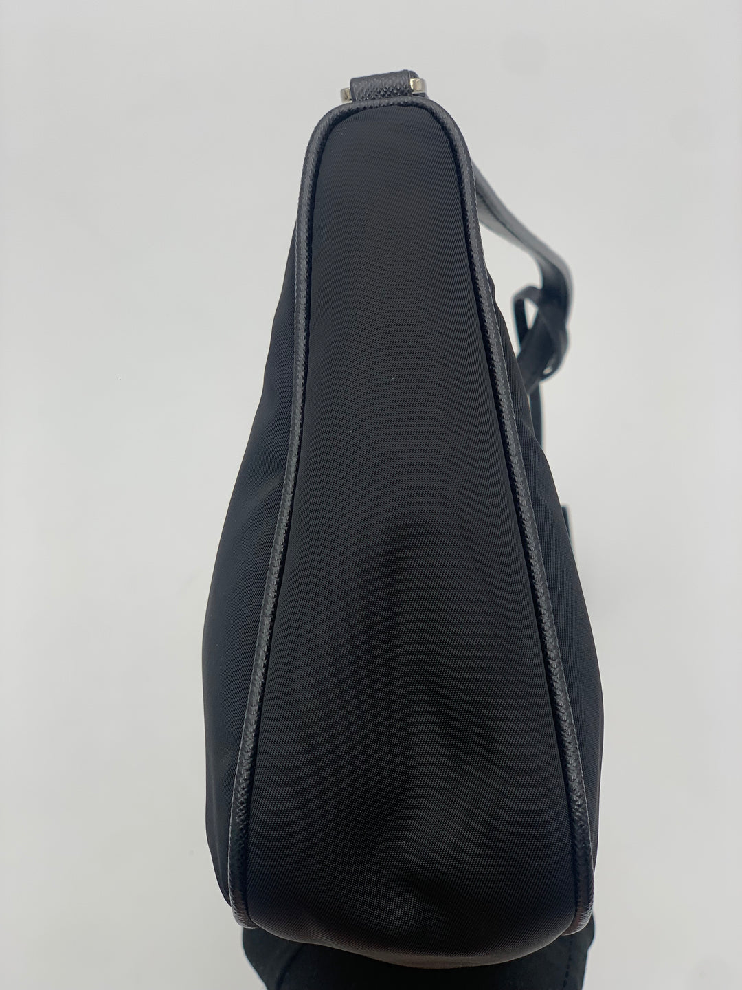 Prada Re-Edition 2005 Shoulder Bag in Nylon