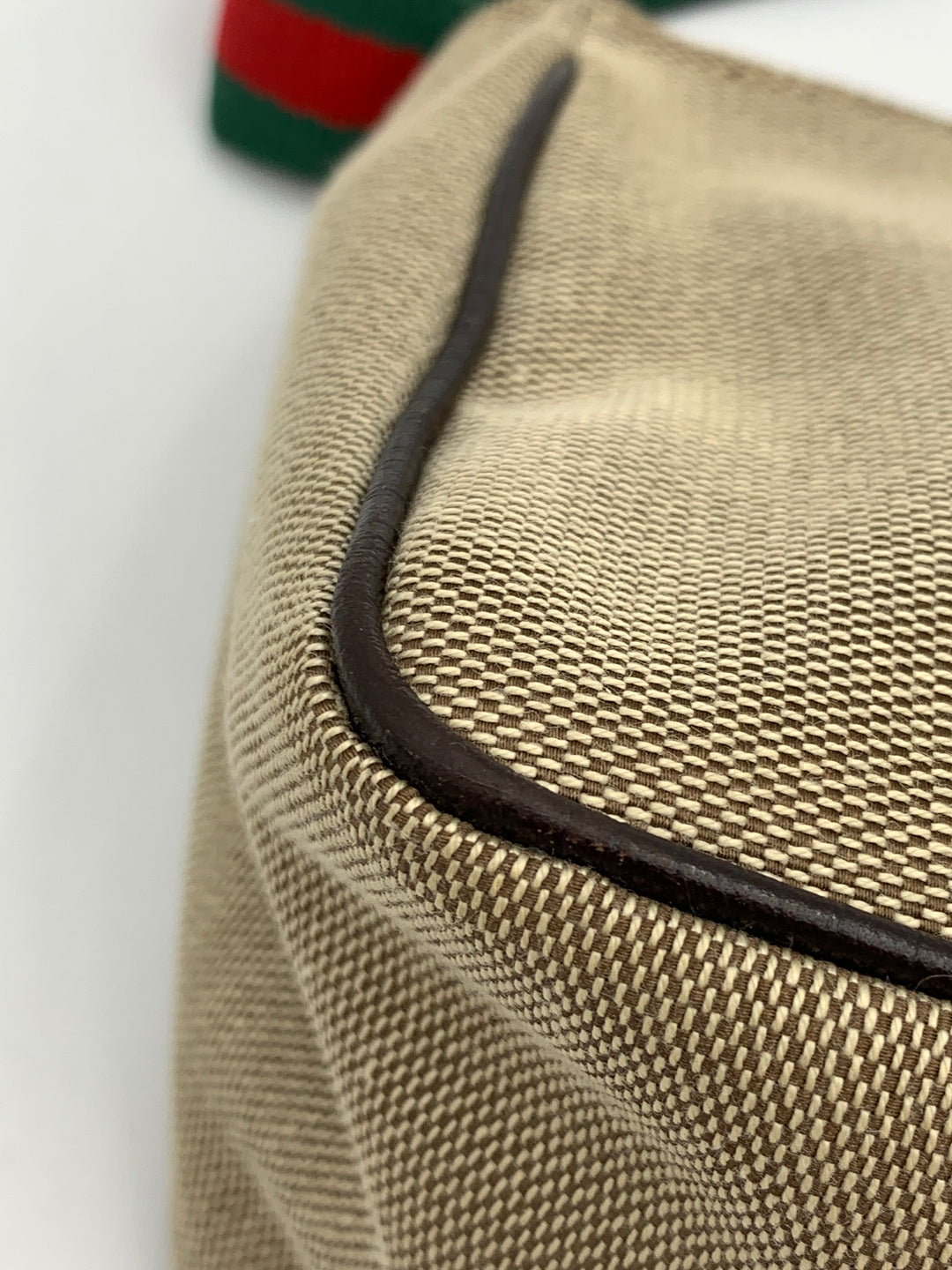 Gucci Beige Canvas Web Pochette