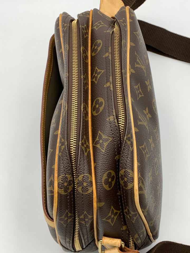 Louis Vuitton Monogram Reporters Bag
