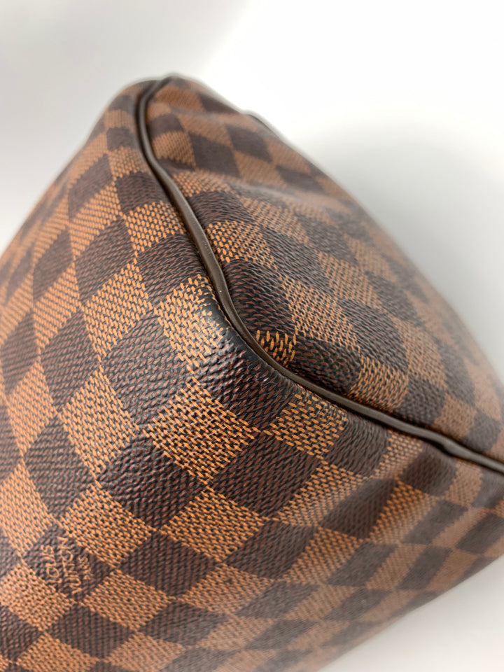 Louis Vuitton Damier Ebene Speedy 30