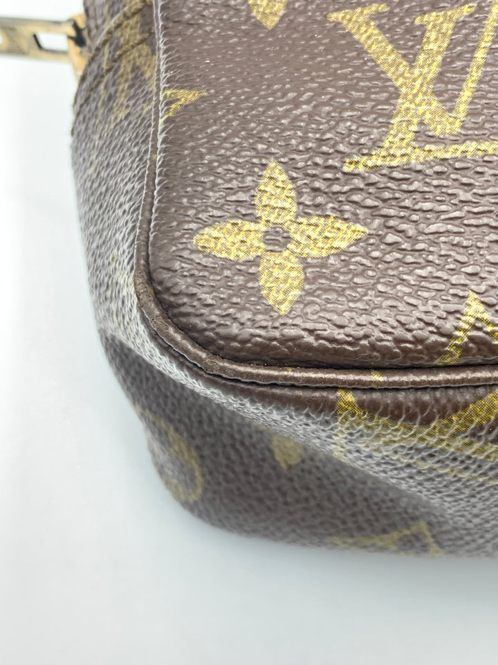 Louis Vuitton Monogram Toiletry Pouch 23