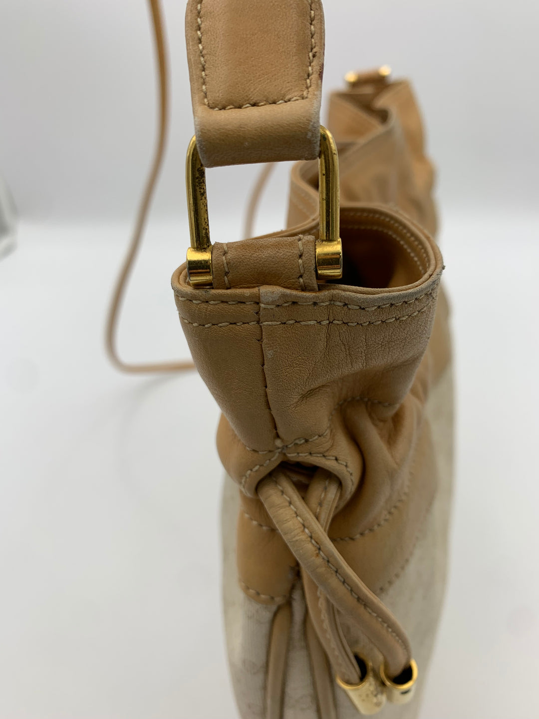 Gucci Micro GG White Vintage Bucket Bag with Pouch