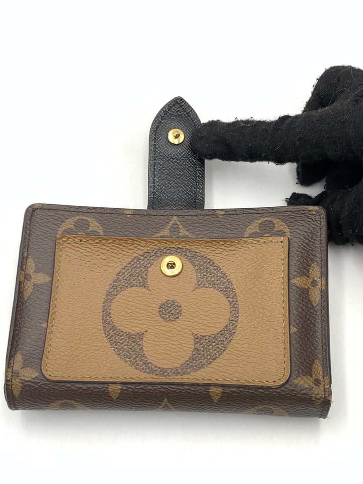 Louis Vuitton Mongram Reverse Juliet Wallet