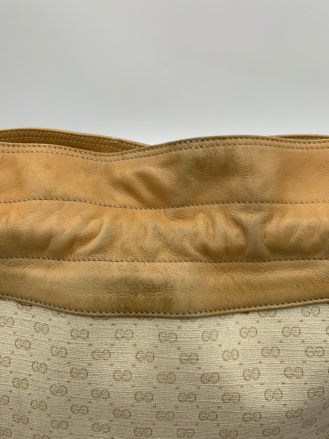 Gucci Micro GG White Vintage Bucket Bag with Pouch