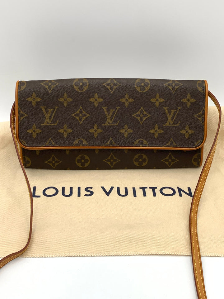 Louis Vuitton Monogram Twin Pochette GM