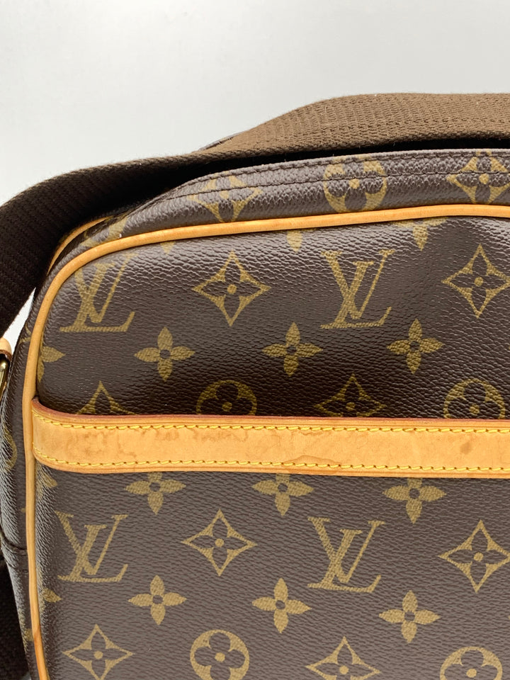 Louis Vuitton Monogram Reporters Bag