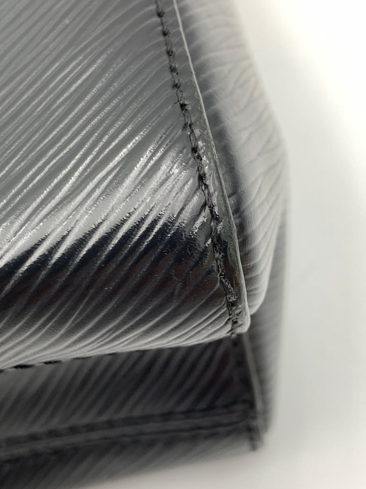 Louis Vuitton Epi Twist PM Shoulder Bag