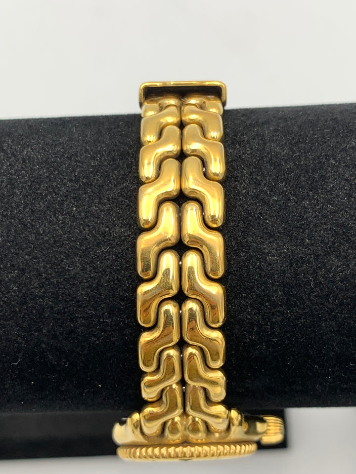 Tah Heuer Professional Gold-Plated Women's Wristwatch