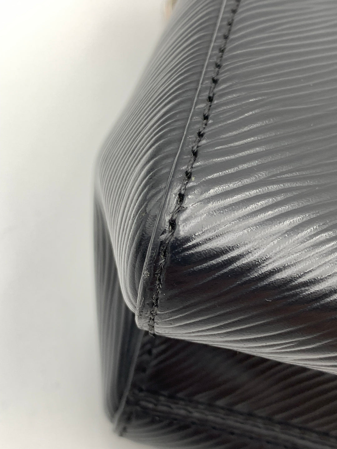 Louis Vuitton Epi Twist PM Shoulder Bag