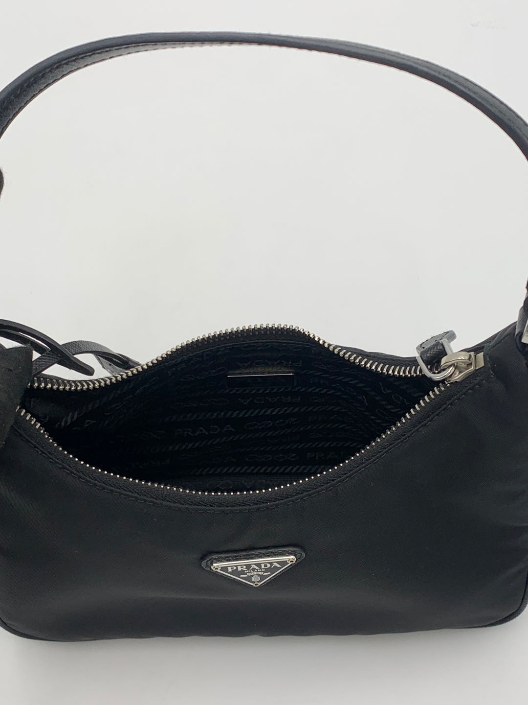 Prada Re-Edition 2005 Shoulder Bag in Nylon