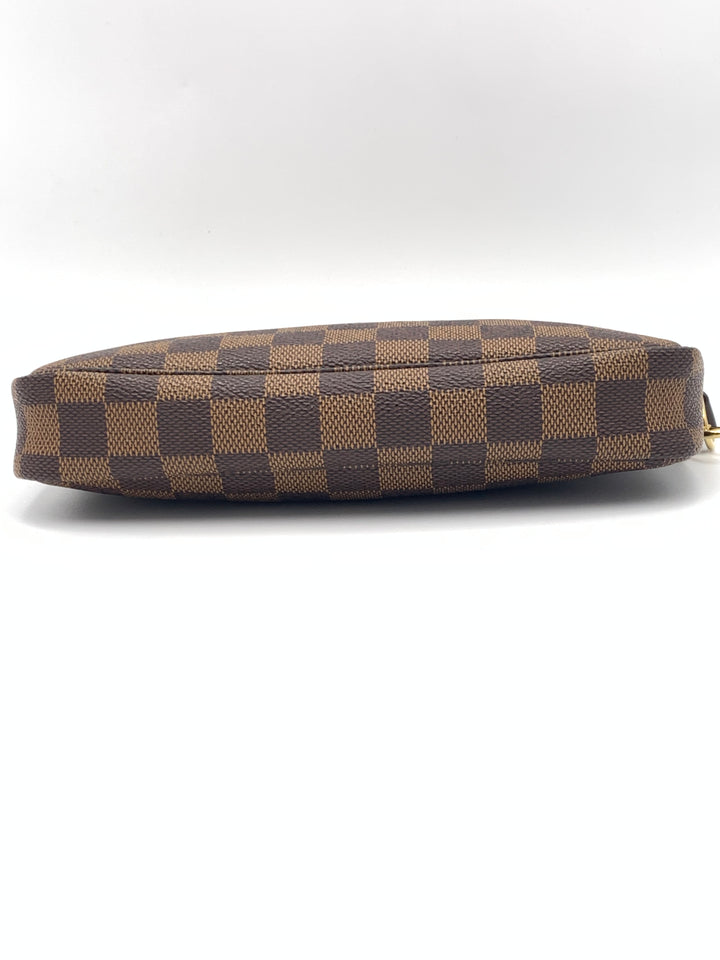 Louis Vuitton Damier Ebene Pochette Accessoires