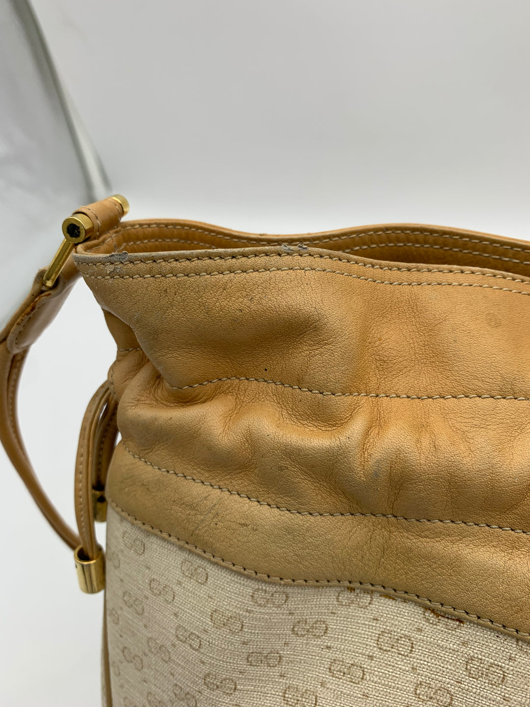 Gucci Micro GG White Vintage Bucket Bag with Pouch