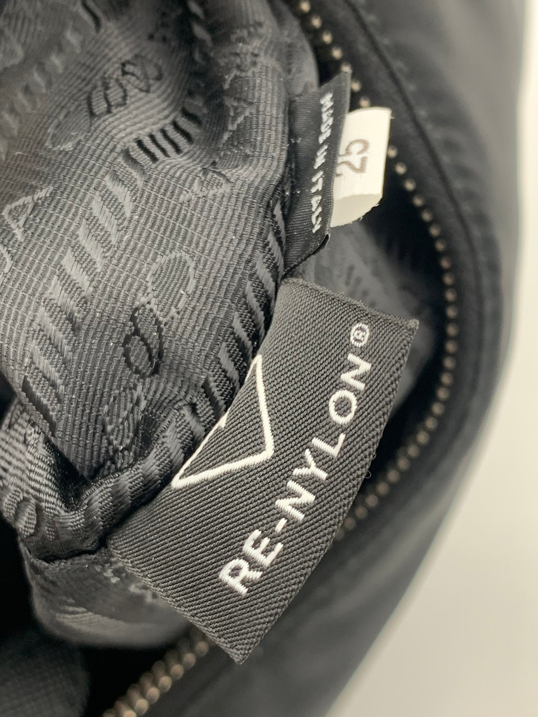 Prada Re-Edition 2005 Shoulder Bag in Nylon