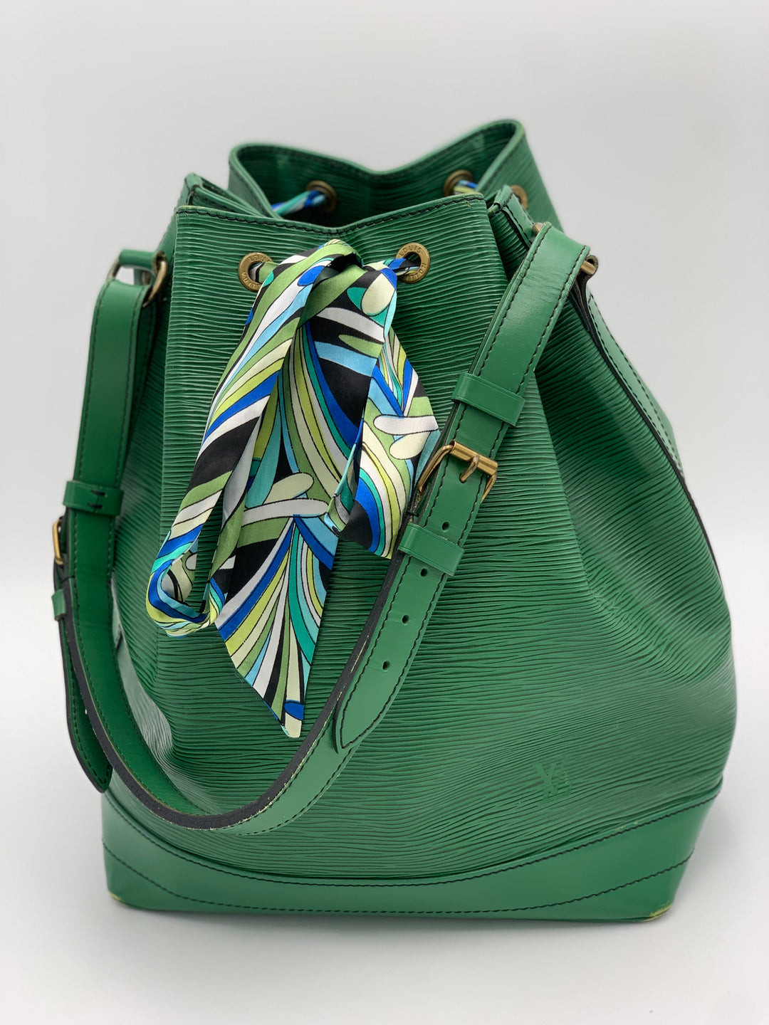 green louis vuitton epi backpack Vintage Noe GM Leather Shoulder Bag – Lux Brands UAE owned piece laptop computer bag 17