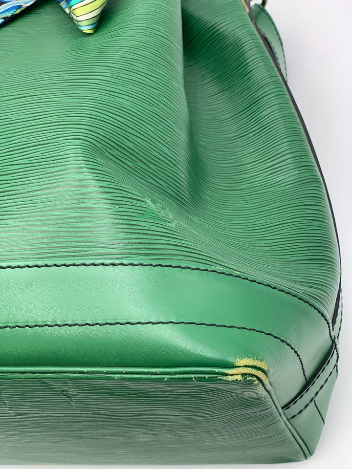 Louis Vuitton Vintage Noe GM Green Epi Leather Shoulder Bag