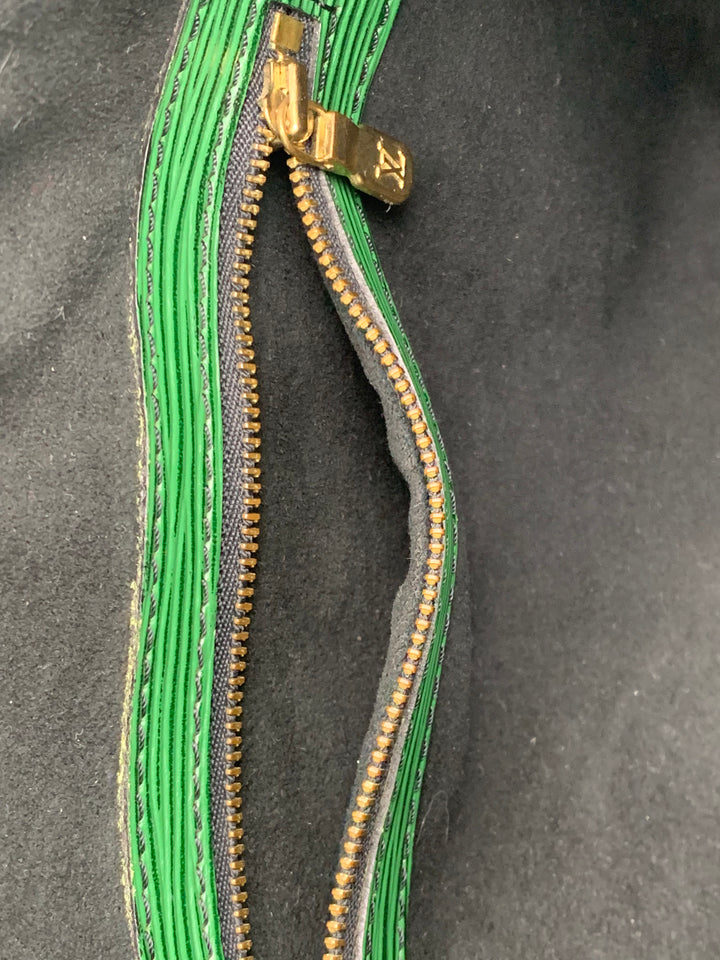 Louis Vuitton Vintage Noe GM Green Epi Leather Shoulder Bag
