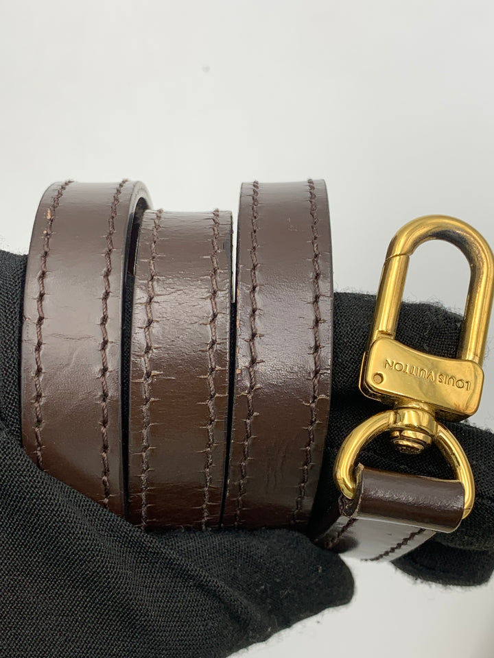 Louis Vuitton Damier Ebene Kensington V