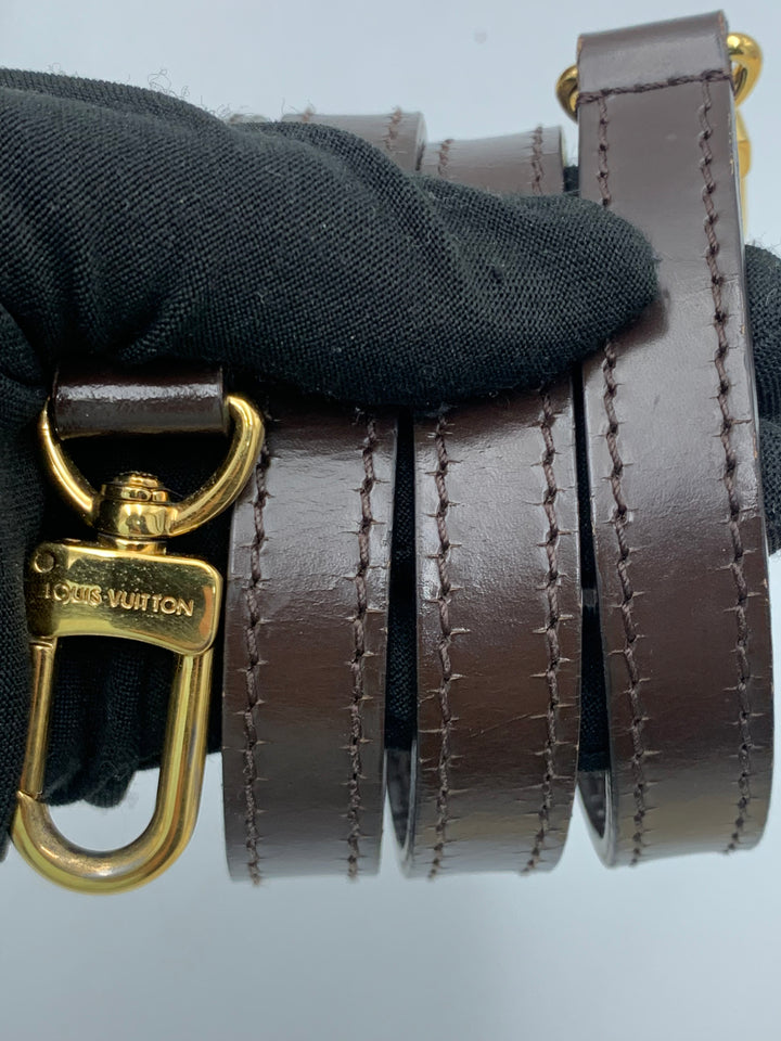 Louis Vuitton Damier Ebene Kensington V