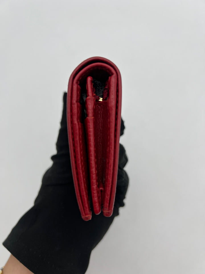 Gucci GG Red Petite Marmont Bi-fold Wallet