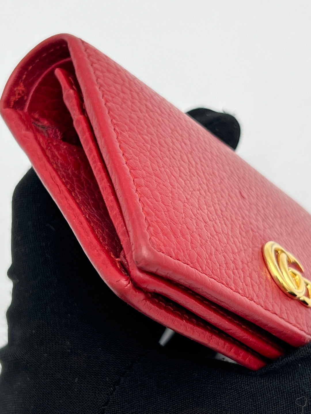 Gucci GG Red Petite Marmont Bi-fold Wallet