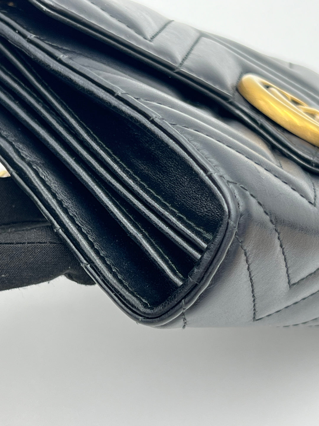 Gucci GG Marmont Matelasse Black Calfskin Chain Wallet