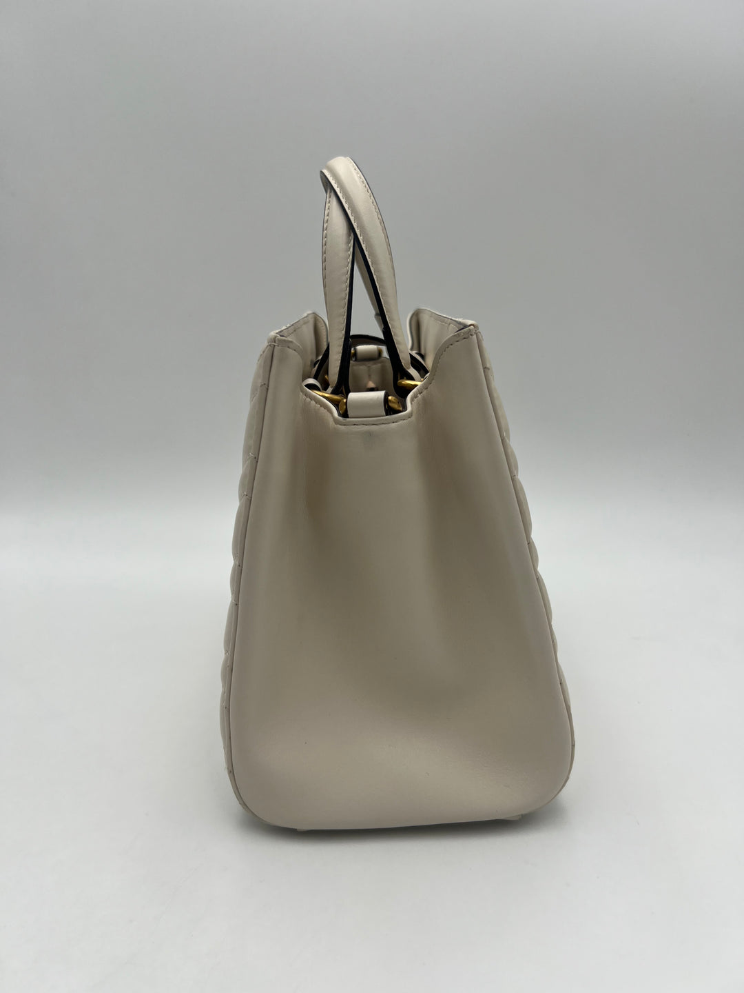 Gucci Small  GG Marmont Matelasse White Calfskin Satchel