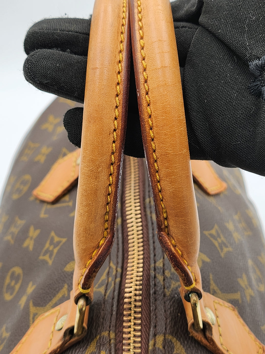 Louis Vuitton Monogram Speedy 35